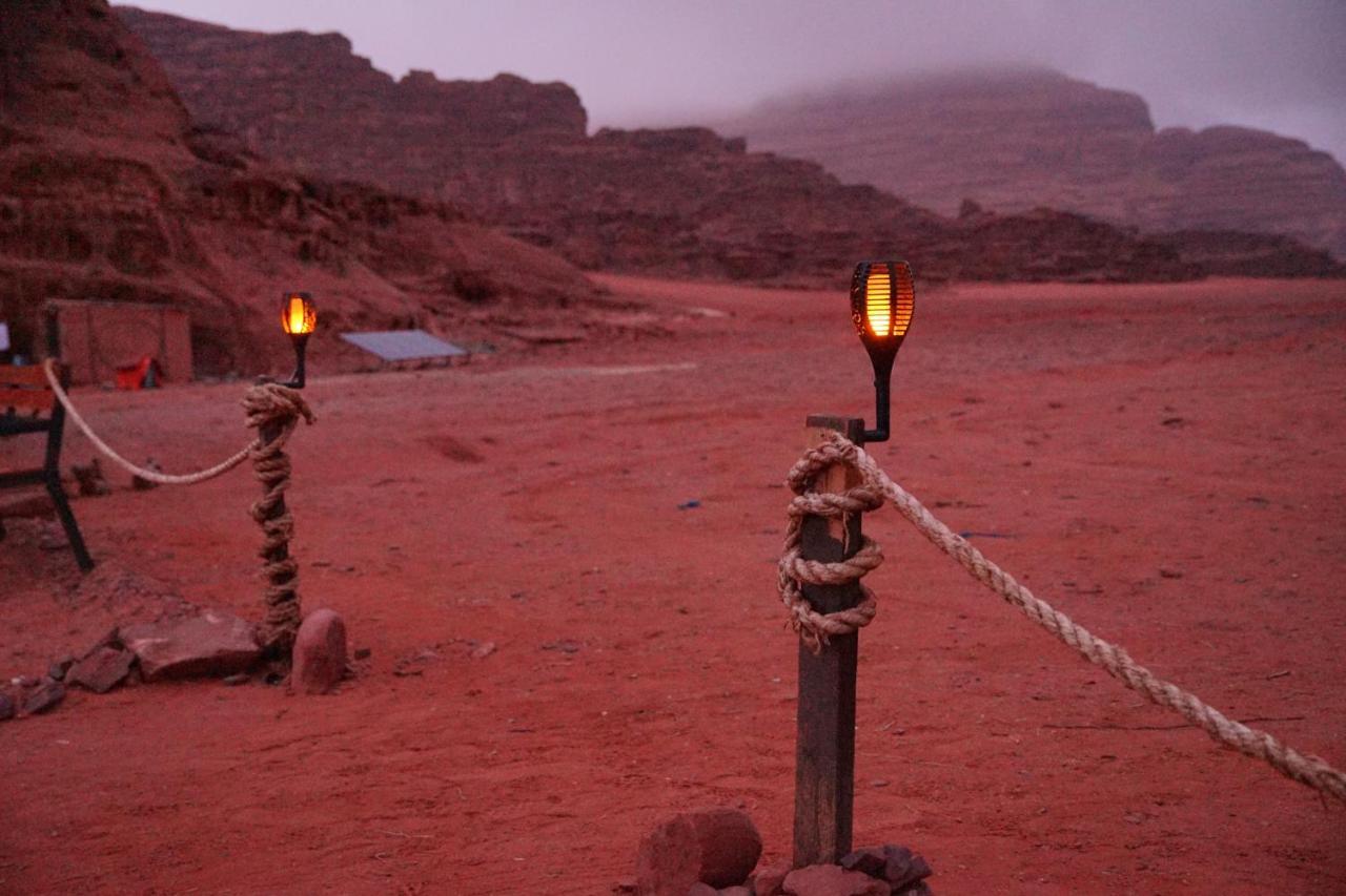 ホテル Quite Bedouin Life ワディ ・ラム エクステリア 写真